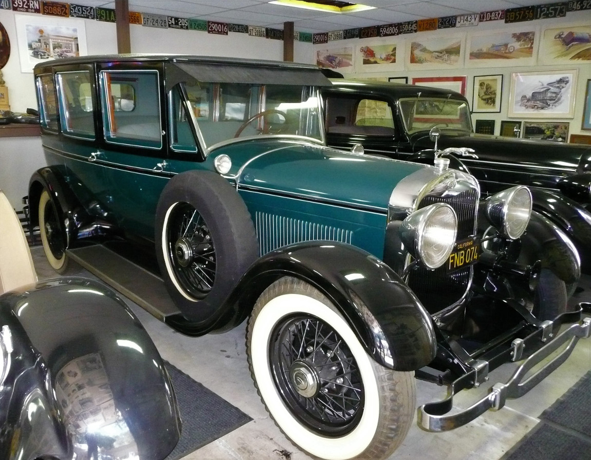 1928_Five_Passenger_Sedan_Dietrich_Designed_Body