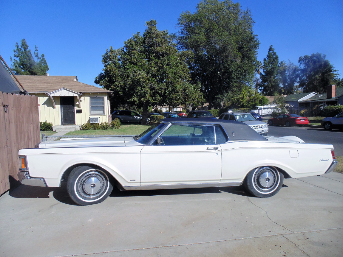 1970_Lincoln_Mark_III_Coupe