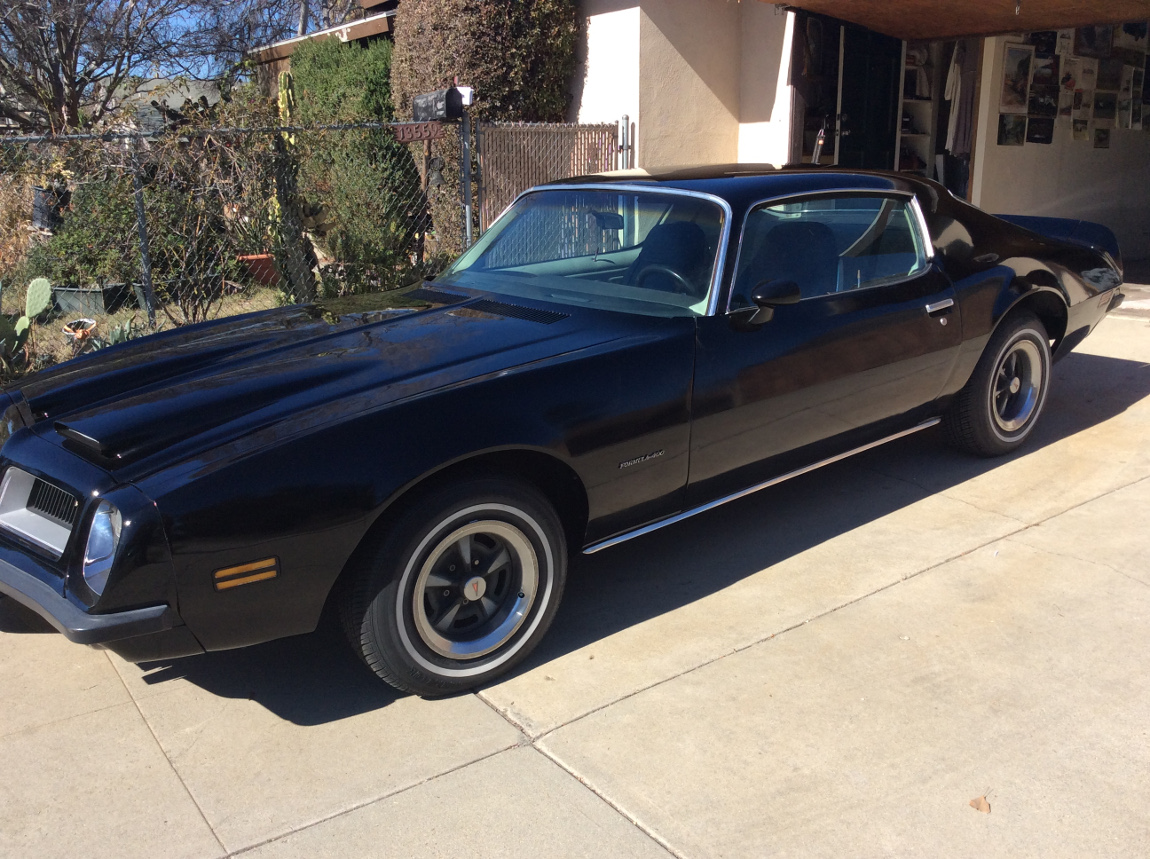 1974_Pontiac_Formula_400_Firebird_Side_Shot