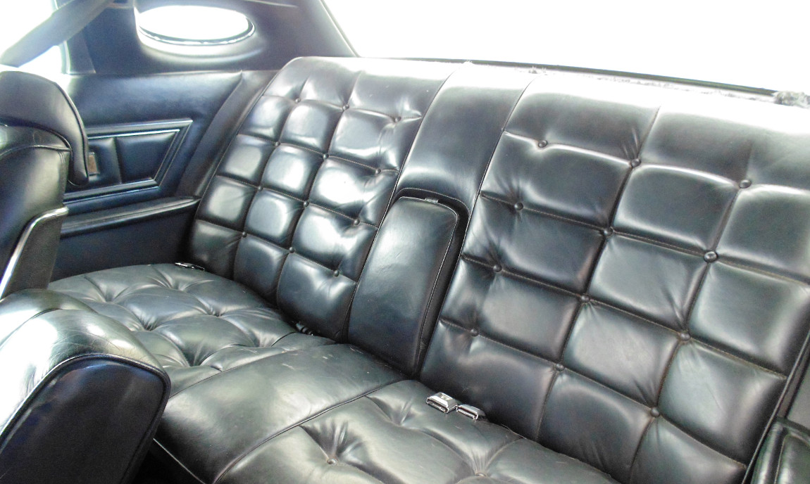 1975 Lincoln_Mark_IV_Continental_Black_Leather_Back_Seat