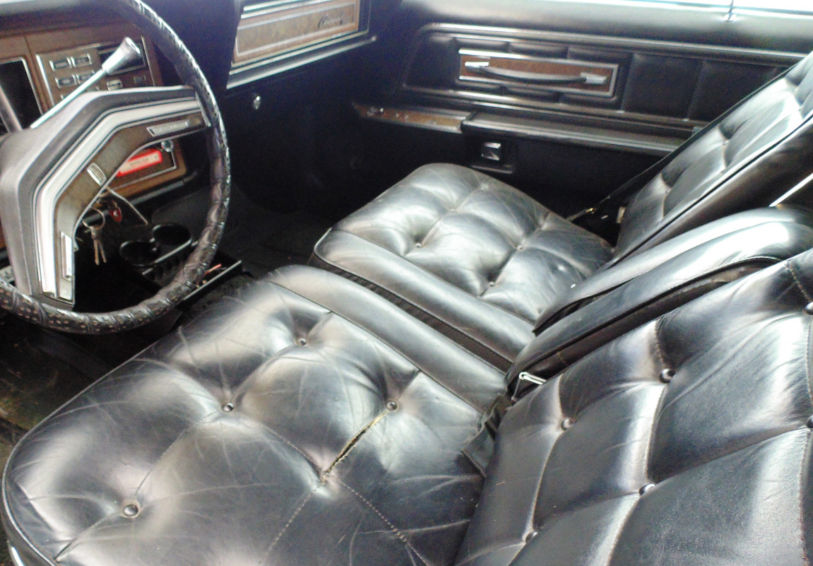 1975 Lincoln_Mark_IV_Continental_Leather_Interior