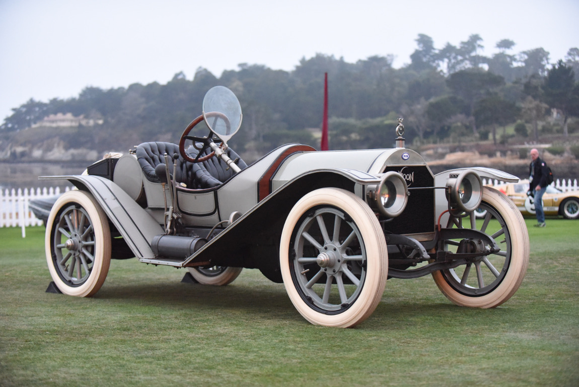 Pebble_Beach_2016_1912_Moon_30_Raceabout_MOON1