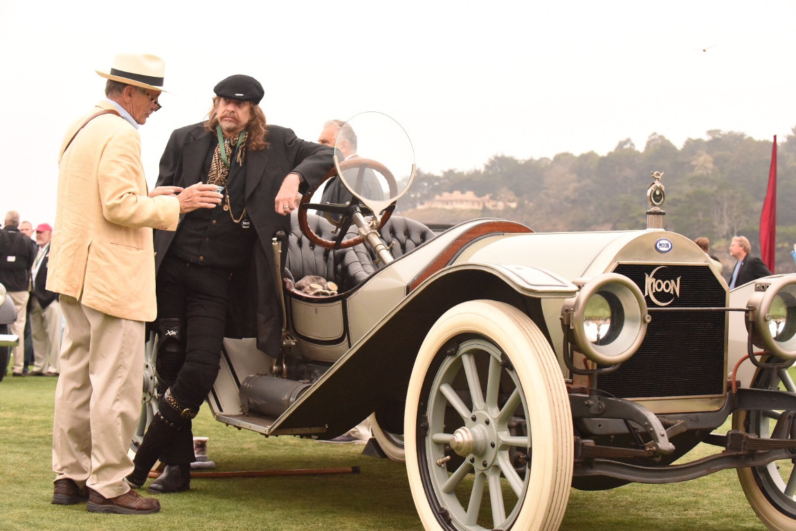 Pebble_Beach_2016_1912_Moon_30_Raceabout_ON_THE_FIELD