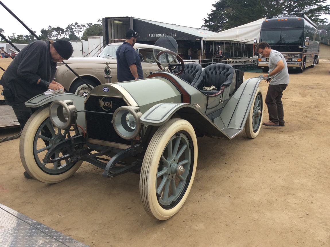 Pebble_Beach_2016_1912_Moon_30_Raceabout_POLISHING_HER_UP